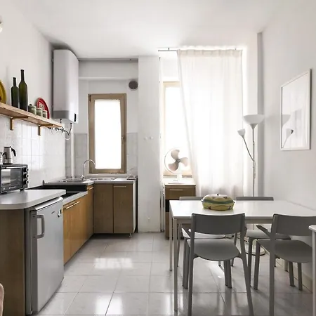 Chiara's Porta Vittoria Apartment Milan